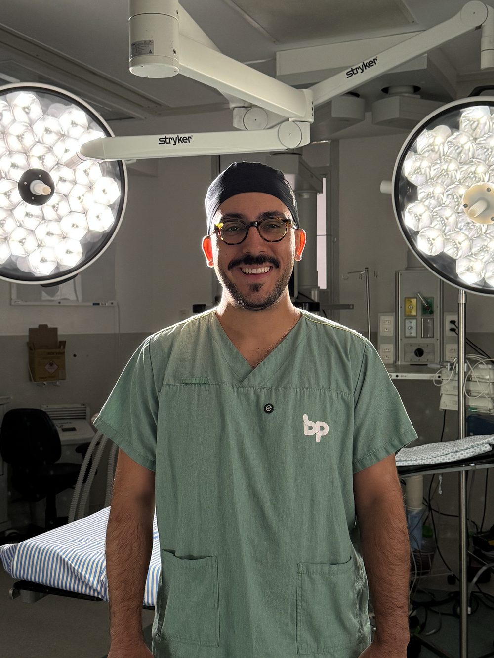 Dr. Pedro Guilarducci no centro cirúrgico